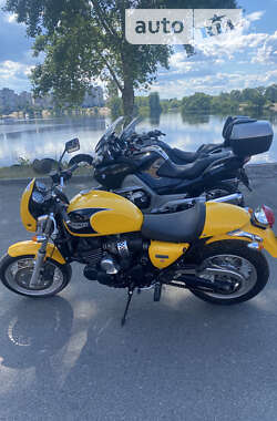 Мотоцикл Классик Triumph Thunderbird 900 1999 в 
