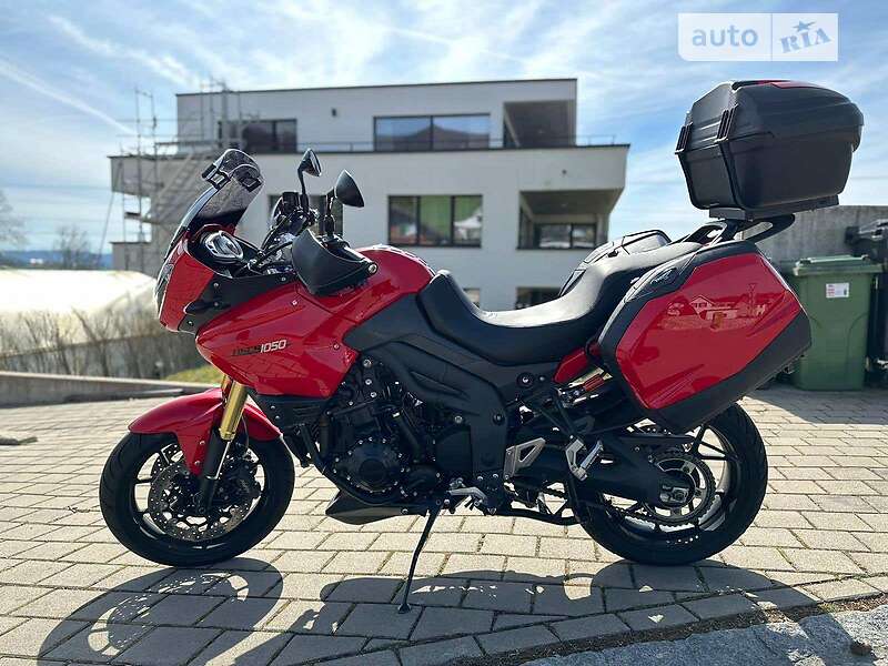 Triumph Tiger 1050