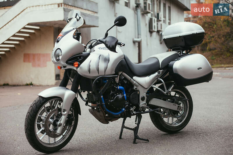 Triumph Tiger 2005