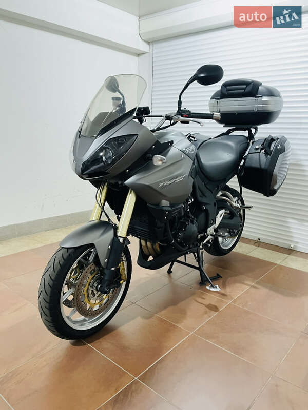 Мотоцикл Многоцелевой (All-round) Triumph Tiger 2010 в Киеве