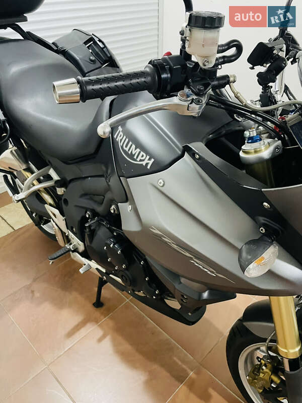 Мотоцикл Многоцелевой (All-round) Triumph Tiger 2010 в Киеве