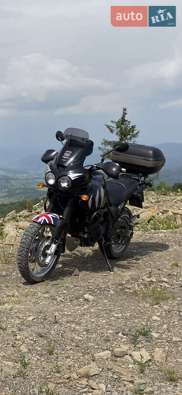 Мотоцикл Многоцелевой (All-round) Triumph Tiger 2004 в 