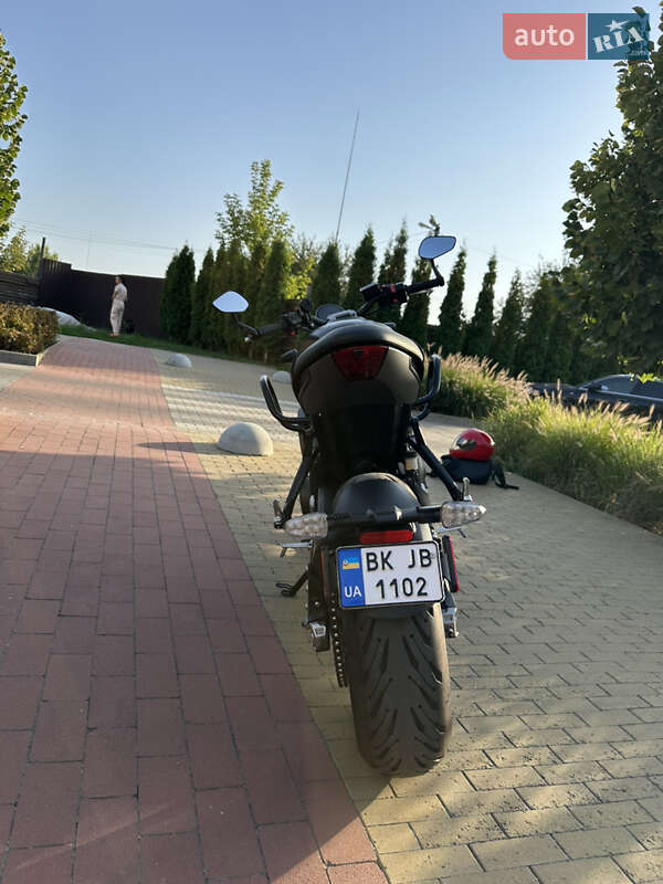 Мотоцикл Без обтекателей (Naked bike) Triumph Trident 2022 в Киеве фото 10 Мотоцикл Без обтекателей (Naked bike) Triumph Trident 2022 в Киеве