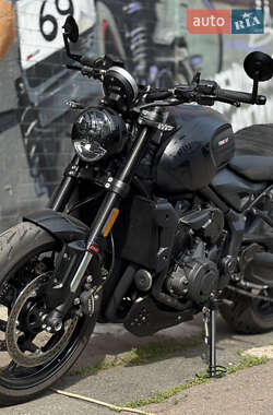 Мотоцикл Без обтекателей (Naked bike) Triumph Trident 2024 в 