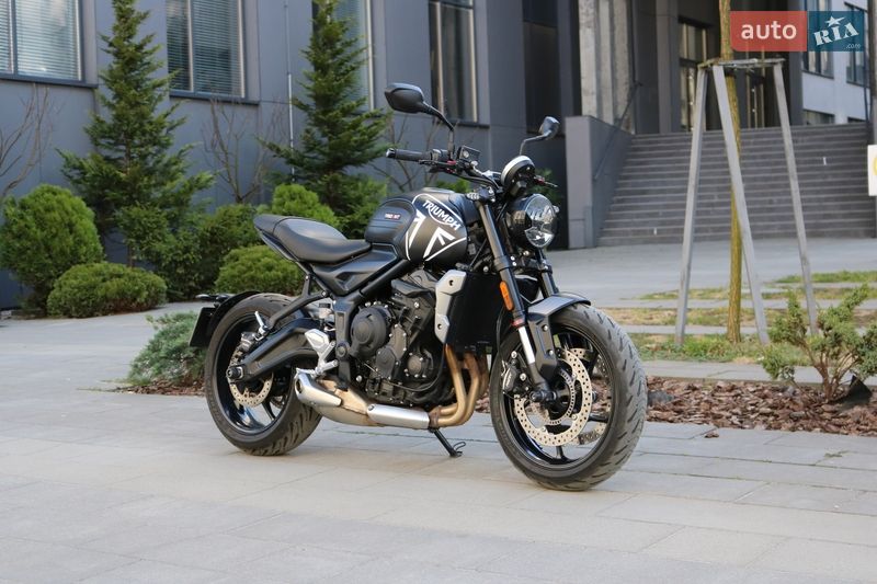 2023 Triumph Trident, VIN SMTLGL10U3PBK3353:plate — фото 1 (autoria)