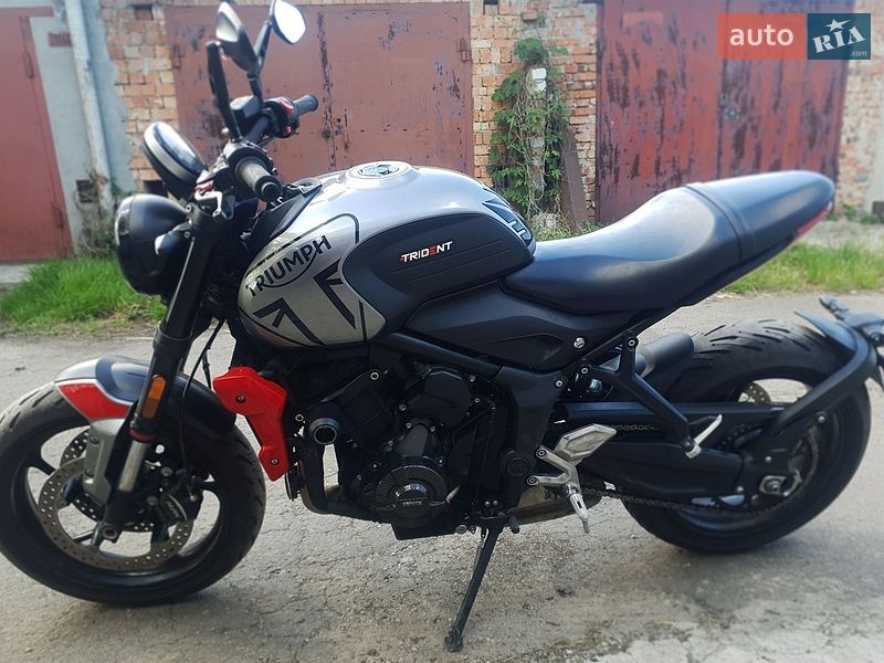 Мотоцикл Без обтекателей (Naked bike) Triumph Trident 2023 в Одессе фото 2 Мотоцикл Без обтекателей (Naked bike) Triumph Trident 2023 в Одессе