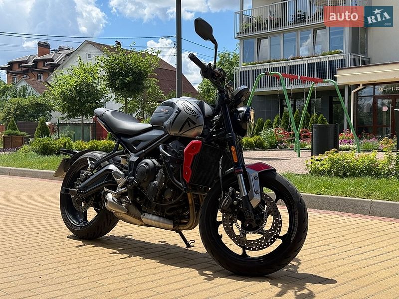 Мотоцикл Без обтекателей (Naked bike) Triumph Trident 2023 в Киеве фото 3 Мотоцикл Без обтекателей (Naked bike) Triumph Trident 2023 в Киеве