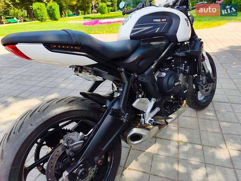Мотоцикл Без обтекателей (Naked bike) Triumph Trident 2021 в Харькове