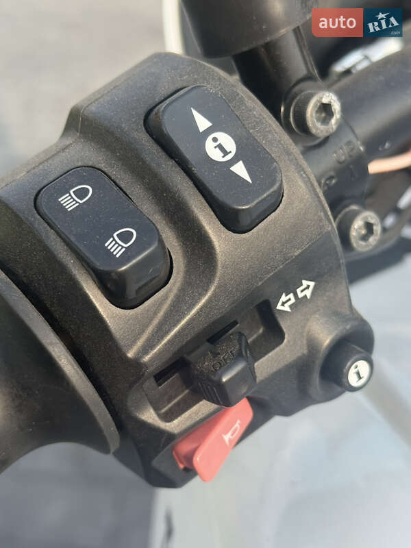 Мотоцикл Спорт-туризм Triumph Triple 2014 в Вараше фото 12 Мотоцикл Спорт-туризм Triumph Triple 2014 в Вараше