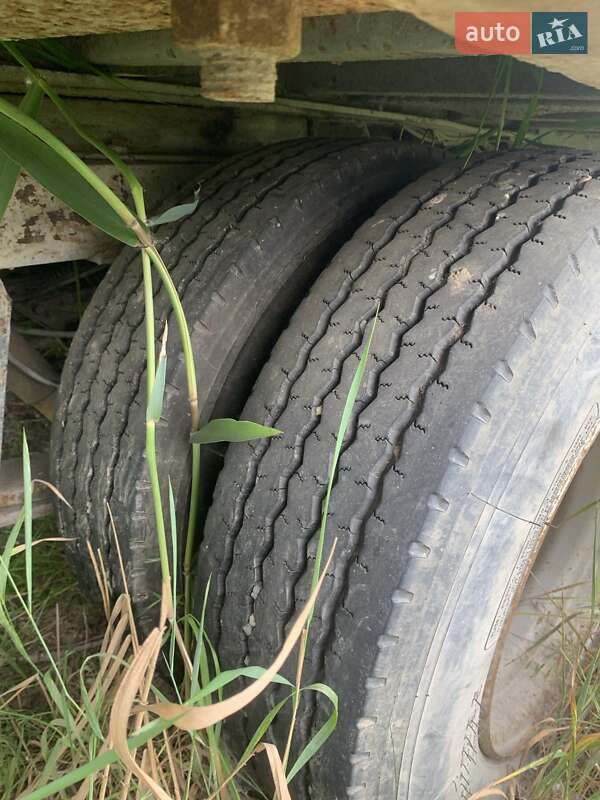 Зерновоз - причіп Trouillet RT 1994 в Ізмаїлі