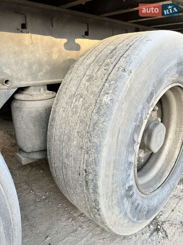 Зерновоз - полуприцеп Trouillet ST 2002 в Николаеве фото 5 Зерновоз - полуприцеп Trouillet ST 2002 в Николаеве