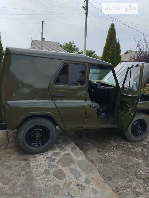 Внедорожник / Кроссовер УАЗ 31512 1988 в Новгородке фото 2 Внедорожник / Кроссовер УАЗ 31512 1988 в Новгородке