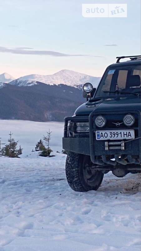 Внедорожник / Кроссовер УАЗ 3160/3162 2004 в Рахове