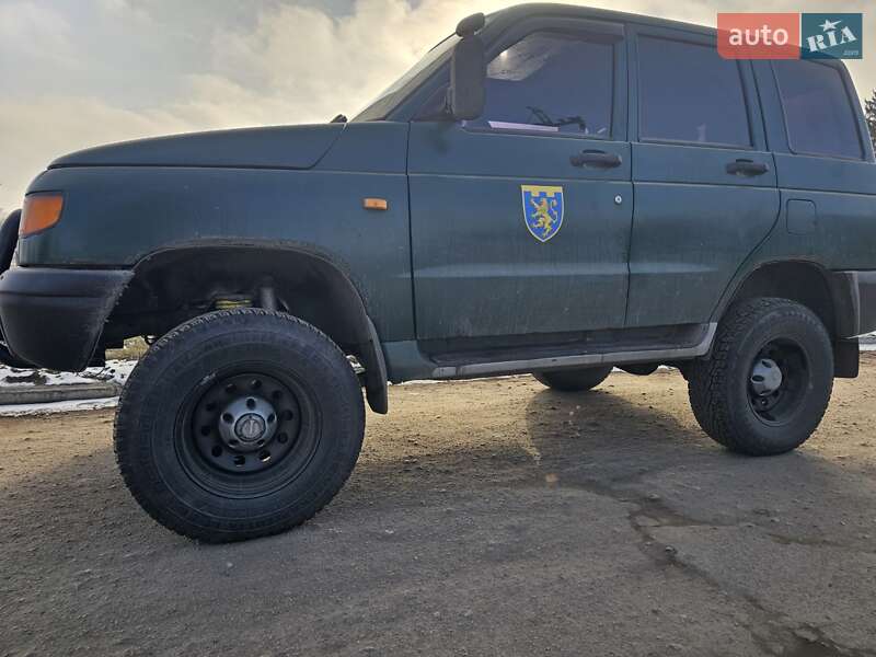 Внедорожник / Кроссовер УАЗ 3160/3162 2004 в Сумах