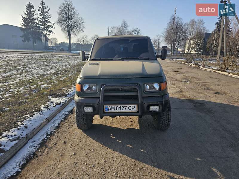 Внедорожник / Кроссовер УАЗ 3160/3162 2004 в Сумах