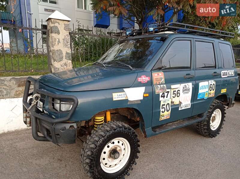 Внедорожник / Кроссовер УАЗ 3160 Симбир 2004 в Смеле