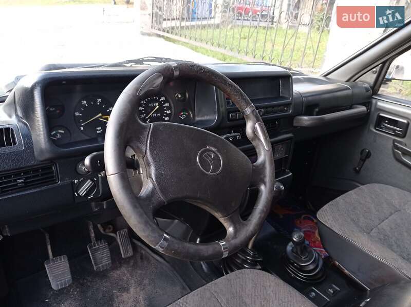 Внедорожник / Кроссовер УАЗ 3160 Симбир 2004 в Смеле