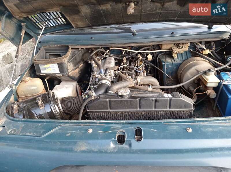 Внедорожник / Кроссовер УАЗ 3160 Симбир 2004 в Смеле