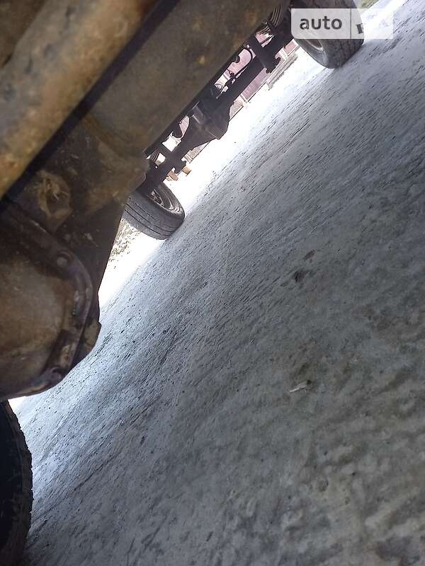 Позашляховик / Кросовер УАЗ 3160 Симбир 2003 в Ніжині фото 21 Позашляховик / Кросовер УАЗ 3160 Симбир 2003 в Ніжині