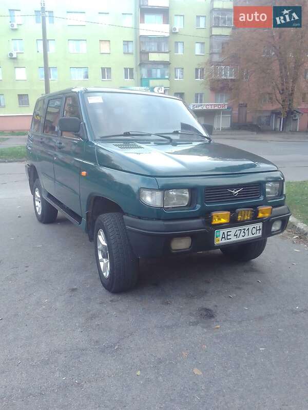Внедорожник / Кроссовер УАЗ 3162 Симбир 2004 в Никополе