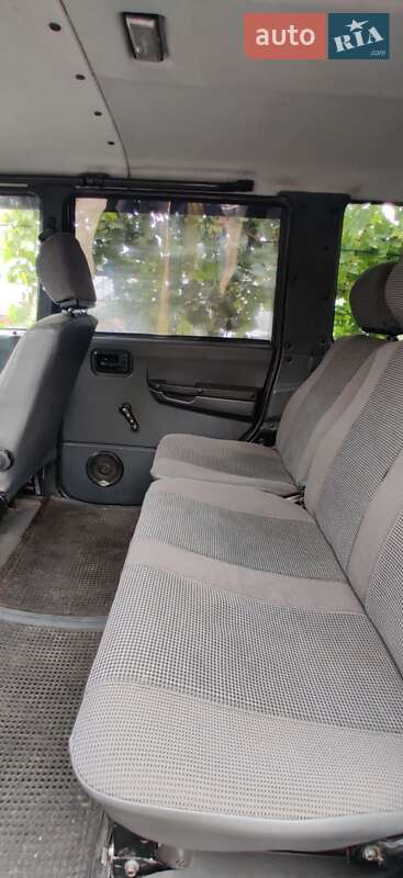 Позашляховик / Кросовер УАЗ 3162 Симбір 2005 в Овідіополі