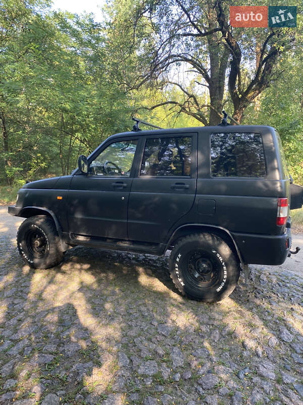 Внедорожник / Кроссовер УАЗ 3162 Симбир 2004 в Черкассах