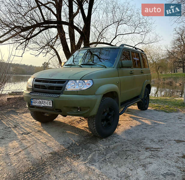 Позашляховик / Кросовер УАЗ 3163 Patriot 2007 в 