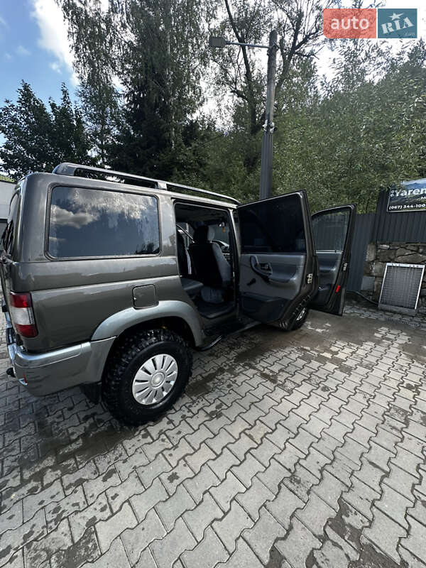 Внедорожник / Кроссовер УАЗ 3163 Patriot 2006 в Яремче