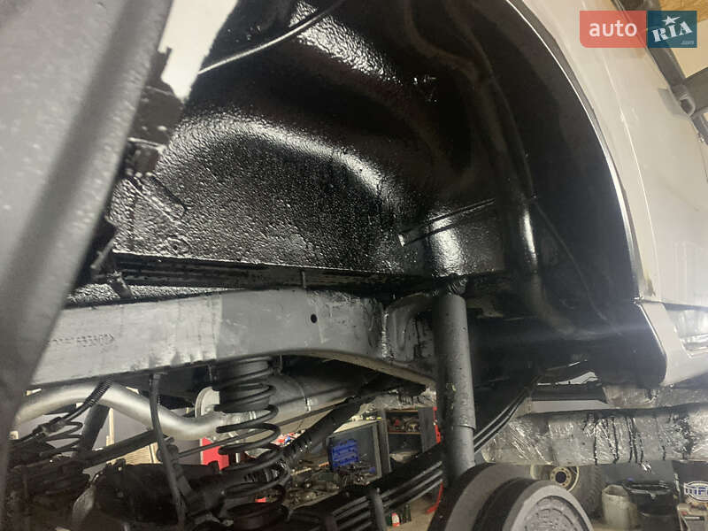 Внедорожник / Кроссовер УАЗ 3163 2005 в Яремче