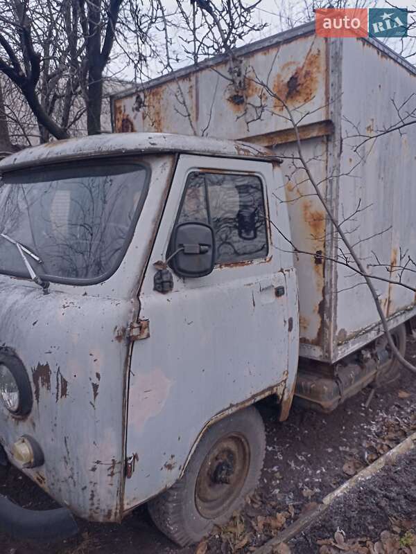 Вантажний фургон УАЗ 33036 1995 в Тернівці фото Вантажний фургон УАЗ 33036 1995 в Тернівці