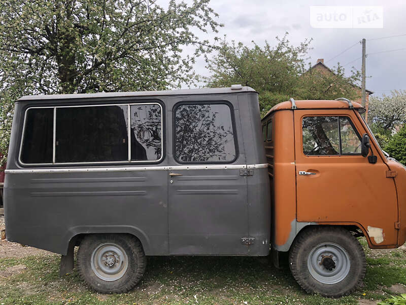 Минивэн УАЗ 3303 1994 в Каменец-Подольском