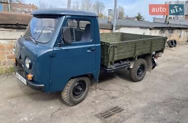 Позашляховик / Кросовер УАЗ 3303 1993 в 