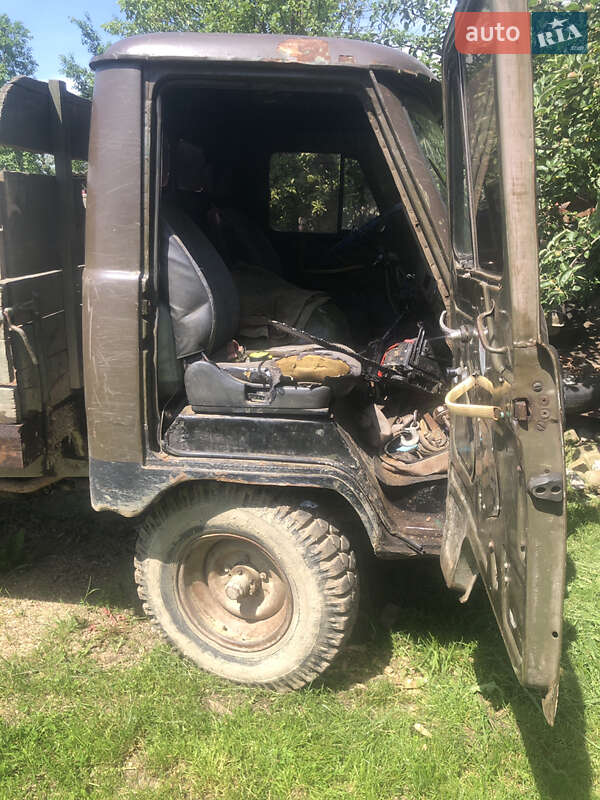 Внедорожник / Кроссовер УАЗ 3303 1986 в Косове