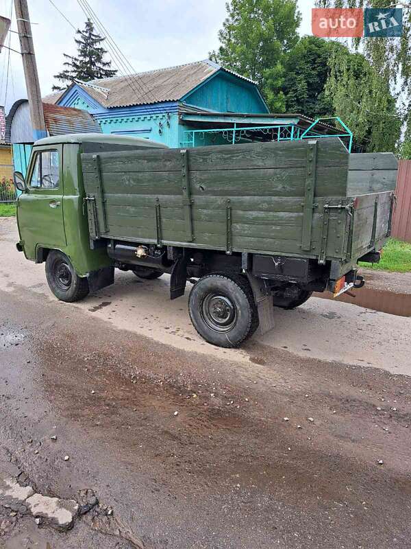 Позашляховик / Кросовер УАЗ 3303 1990 в Валках