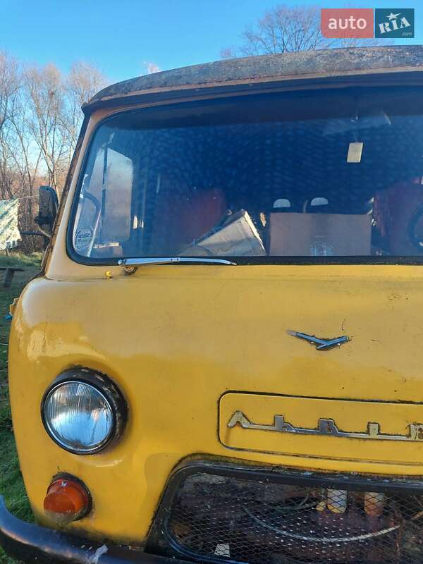 Минивэн УАЗ 3303 1989 в Трускавце