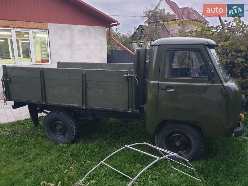 Универсал УАЗ 3303 1986 в Надворной