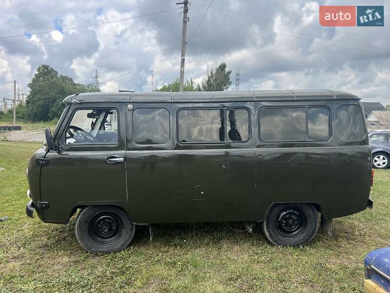 Внедорожник / Кроссовер УАЗ 3741 1987 в Лозовой