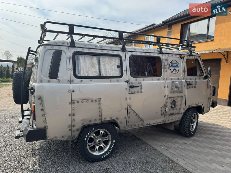 Минивэн УАЗ 3741 1998 в Жашкове