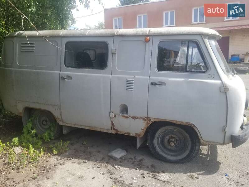 Внедорожник / Кроссовер УАЗ 39099 2004 в Тернополе