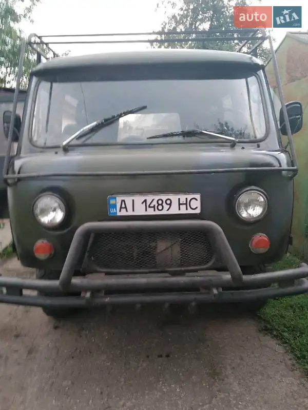 Внедорожник / Кроссовер УАЗ 452 пас 1990 в 