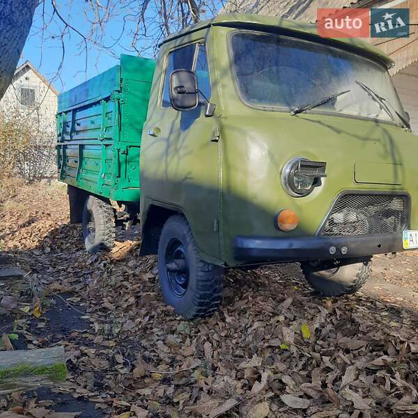 Внедорожник / Кроссовер УАЗ 452 1984 в Тараще