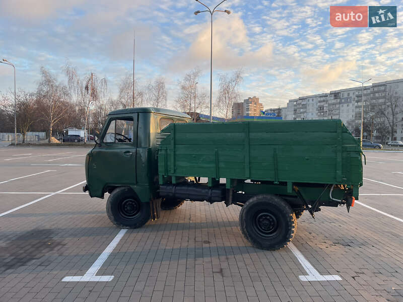 Позашляховик / Кросовер УАЗ 452 1978 в Сумах