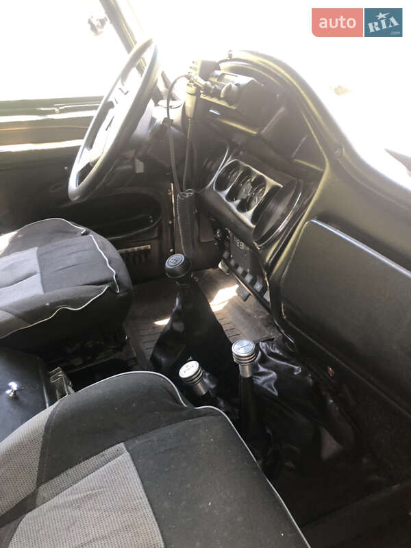 Седан УАЗ 469 1998 в Одессе фото 4 Седан УАЗ 469 1998 в Одессе