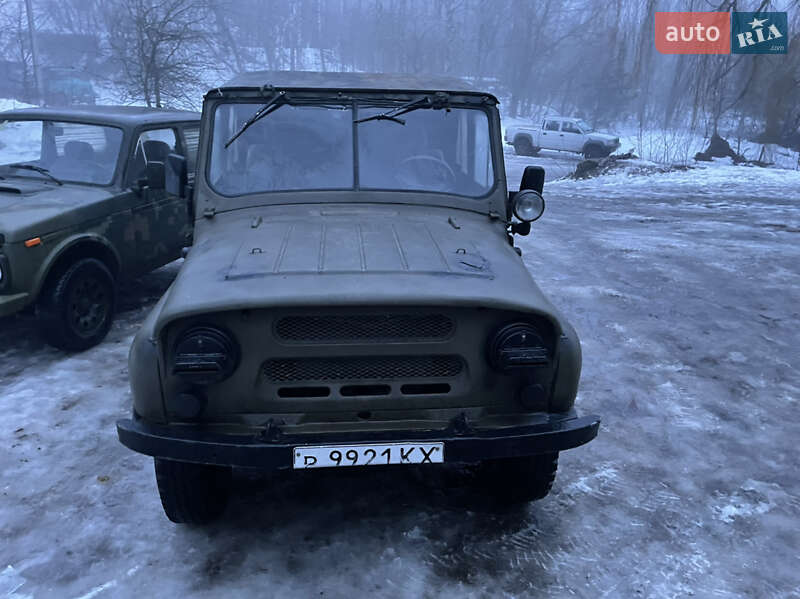 Внедорожник / Кроссовер УАЗ 469 1986 в Глухове