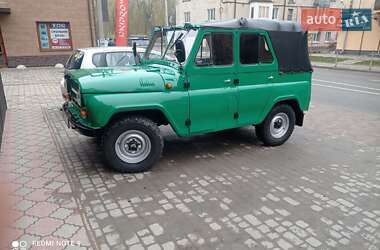 Позашляховик / Кросовер УАЗ 469 1977 в 