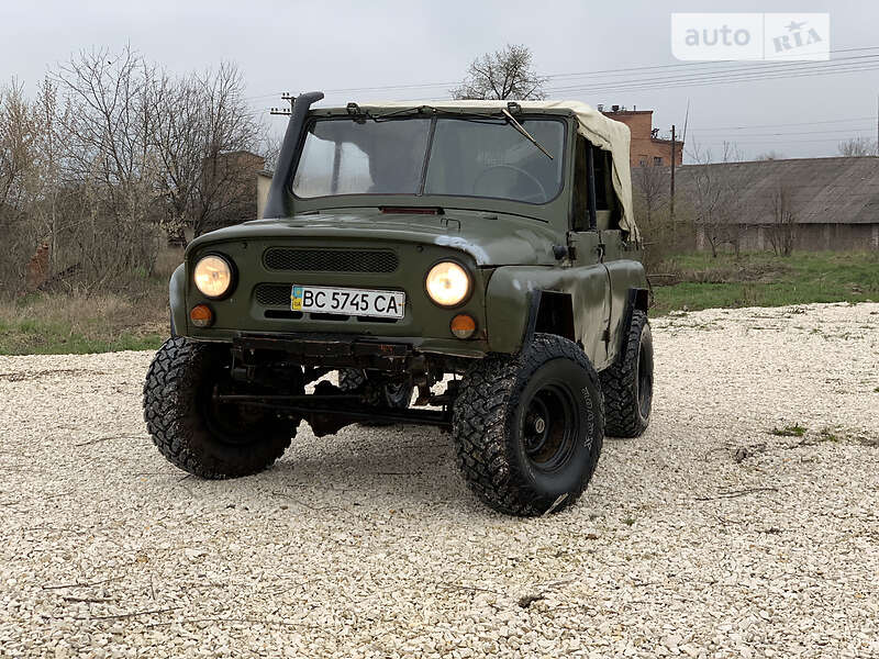 Внедорожник / Кроссовер УАЗ 469Б 1979 в 