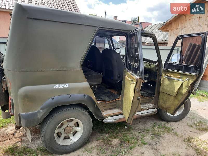 Внедорожник / Кроссовер УАЗ 469Б 1982 в Иванкове
