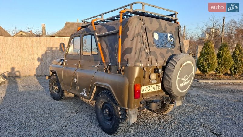 Позашляховик / Кросовер УАЗ 469Б 1975 в Ланівці