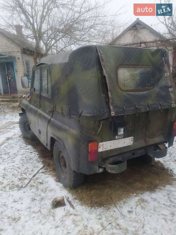 Позашляховик / Кросовер УАЗ военный 1979 в Первомайську