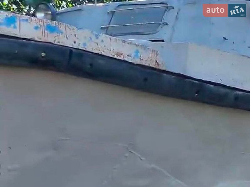 Катер UMS 400 1994 в Києві